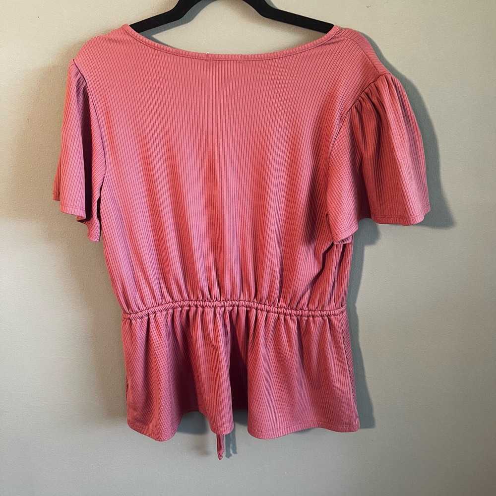 Maurice’s Pink Solid Button Front Peplum Top - Size Large - Picture 7 of 10